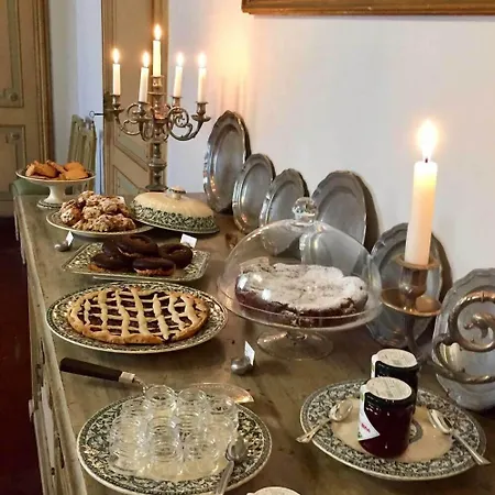 Tenuta Il Palazzasso Bed and Breakfast Caraglio